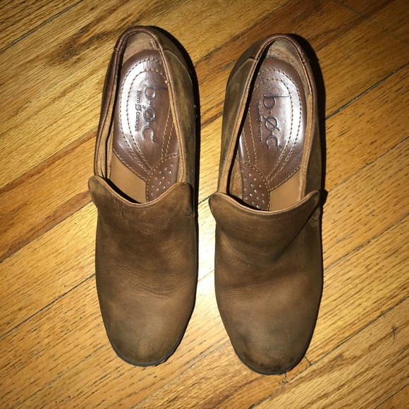 BOC Born Brown Oiled Leather Round Toe Pumps - Picture 2 of 7